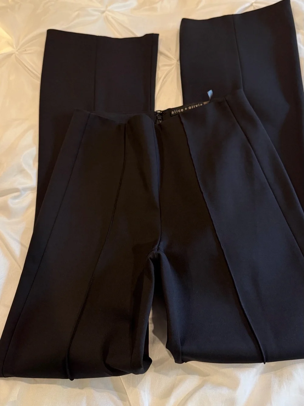 Alice + Olivia Black Emiko Split-Hem Flare Pants Size 0 - Picture 7 of 9